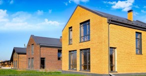 Чем отличаются коттеджи от другой загородной недвижимости